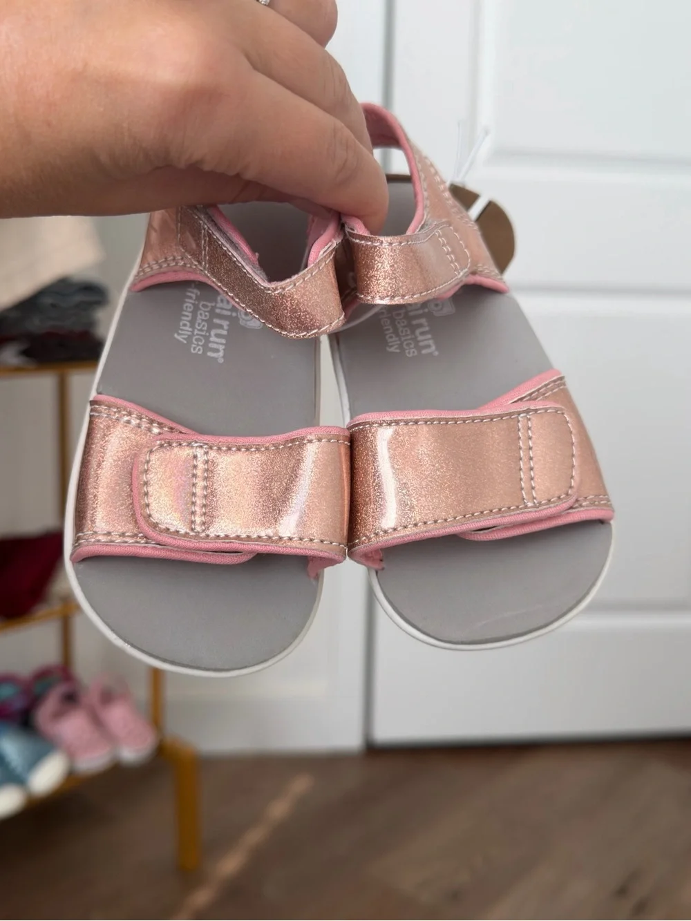 See Kai Run Iridescent Metallic Pink Sandals Size 7c Toddler Girl Hook and Loops